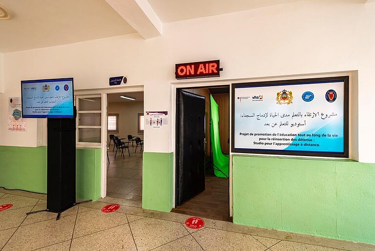 DVV International installed a recording studio in the prison of the city of Salé.