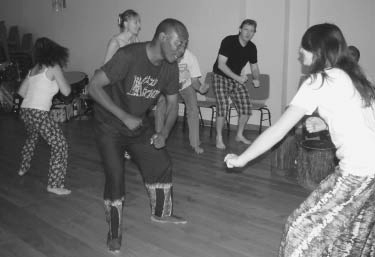 Taller: Danzas tradicionales de Tanzania