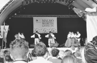 Actividades en Folklets Park 