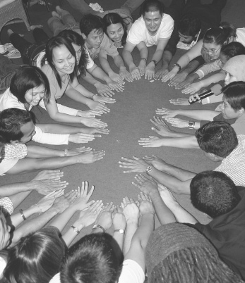 Animateurs communautaires de dix pays asiatiques lors d’un atelier régional d’échange de compétences